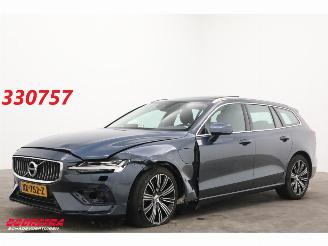 Schadeauto Volvo V-60 T8 Twin Engine AWD Inscription Pano LED ACC H/K Ventilatie LRHZ AHK 2019/4