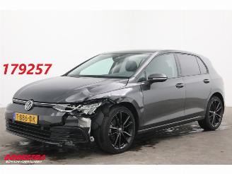 krockskadad bil auto Volkswagen Golf 1.0 eTSI DSG Life Business LED ACC Virtual Camera LRHZ SHZ 2023/5