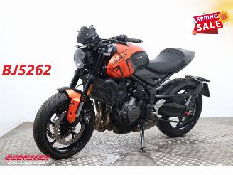 Vaurioauto  motor cycles Triumph Trident 660 ABS LED 4.084 km 2023/7