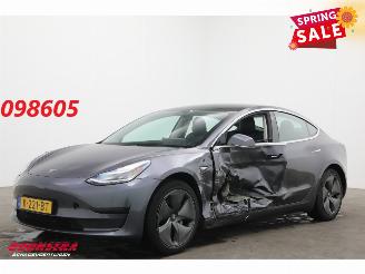 krockskadad bil auto Tesla Model 3 Standard RWD Plus 60 kWh Pano LED ACC Leder Camera 2020/12