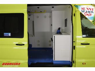 Volkswagen Crafter 2.0 TDI 175 PK DSG Ambulance RTW 2X Schuifdeur Leder Lucht 360° Camera picture 8