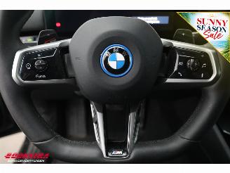 BMW 5-serie 530e M-Sport Pro Leder ACC H/K Camera SHZ picture 25
