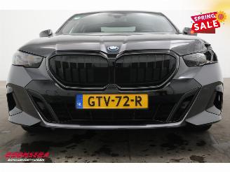 BMW 5-serie 530e M-Sport Pro Leder ACC H/K Camera SHZ picture 5