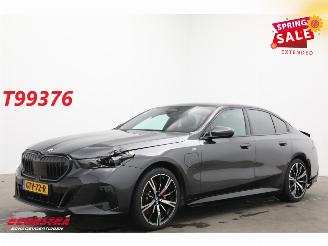 Schadeauto BMW 5-serie 530e M-Sport Pro Leder ACC H/K Camera SHZ 2024/12
