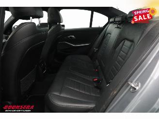 BMW 3-serie 330E M-Sport Schuifdak H/K Memory HUD LRHZ Camera AHK picture 17
