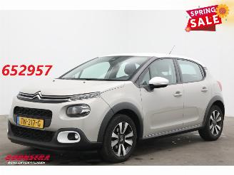 Vaurioauto  passenger cars Citroën C3 1.2 PureTech S&S Shine Navi Clima Cruise Camera PDC 76.176 km! 2018/9