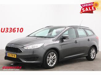 Auto incidentate Ford Focus 1.0 Trend Navi Airco Cruise PDC 2017/2