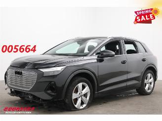 krockskadad bil auto Audi Q4 40 Edition WASSER LED ACC Navi Camera SHZ 2023/9