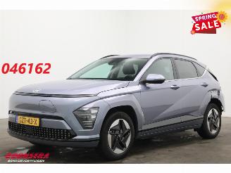 krockskadad bil auto Hyundai Kona Comfort Smart 65.4 kWh LED ACC HUD Camera LRHZ AHK 2025/1