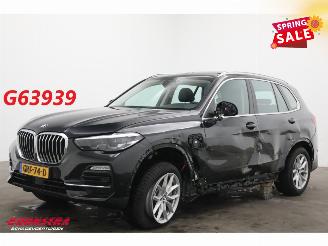 Schadeauto BMW X5 xDrive45e Executive Pano LED ACC H/K Camera LRHZ AHK 2021/5