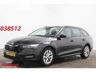 skadebil auto Skoda Octavia Combi 1.0 TSI DSG Ambition Virtual Navi Clima Cruise 2021/4