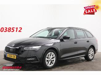 krockskadad bil auto Skoda Octavia Combi 1.0 TSI DSG Ambition Virtual Navi Clima Cruise 2021/4