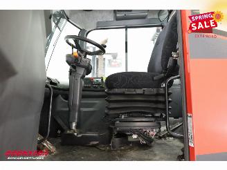 Kalmar  TT618I Terminal tractor Cummins picture 11
