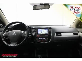 Mitsubishi Outlander 2.0 PHEV Instyle 4WD Leder Schuifdak Navi Clima Cruise SHZ AHK picture 11