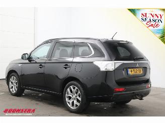 Mitsubishi Outlander 2.0 PHEV Instyle 4WD Leder Schuifdak Navi Clima Cruise SHZ AHK picture 4