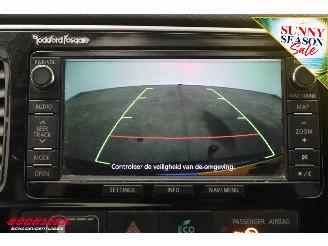 Mitsubishi Outlander 2.0 PHEV Instyle 4WD Leder Schuifdak Navi Clima Cruise SHZ AHK picture 19