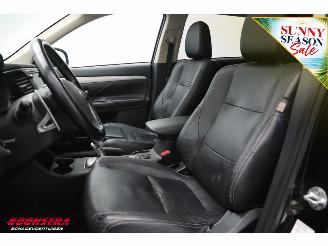 Mitsubishi Outlander 2.0 PHEV Instyle 4WD Leder Schuifdak Navi Clima Cruise SHZ AHK picture 13
