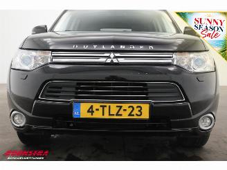 Mitsubishi Outlander 2.0 PHEV Instyle 4WD Leder Schuifdak Navi Clima Cruise SHZ AHK picture 5