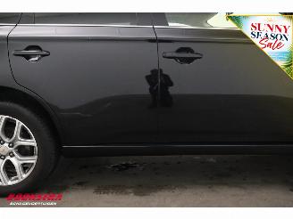 Mitsubishi Outlander 2.0 PHEV Instyle 4WD Leder Schuifdak Navi Clima Cruise SHZ AHK picture 6