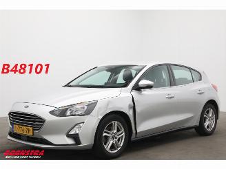 krockskadad bil auto Ford Focus 1.0 EcoBoost Trend Edition Business Navi Airco Cruise PDC 2021/9