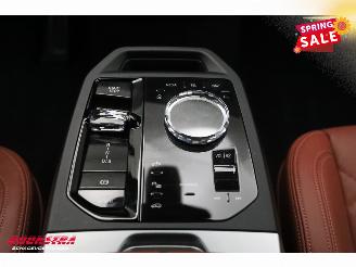 BMW iX xDrive M70 112 kWh Pano LED ACC B&W Memory 360° AHK picture 39