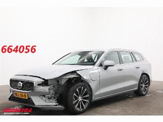 Unfallwagen Volvo V-60 T6 Plug-in hybrid AWD Essential Bright LED ACC Navi Camera LRHZ AHK 2025/4