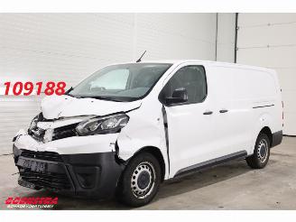 krockskadad bil bedrijf Toyota Proace 2.0 D-4D Cool Comfort Long 2X Schuifdeur Airco Cruise AHK 2017/11