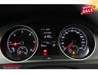 Volkswagen Golf 1.6 TDI Trendline BlueMotion Navi Bluetooth Airco Cruise picture 11