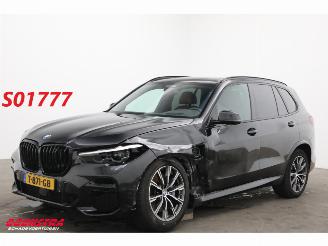 skadebil auto BMW X5 xDrive45e M-Sport Pano LED ACC Leder Memory HUD Camera Lucht AHK 2023/6