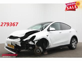 krockskadad bil auto Tesla Model Y RWD 58 kWh Pano LED ACC Leder Camera 2023/11