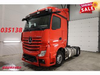 krockskadad bil vrachtwagen Mercedes Actros 1842 LS 4X2 Euro 6 2021/10