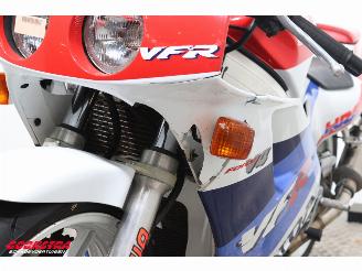 Honda VFR 400 R picture 20