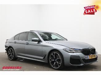 BMW 5-serie 520e M-Sport LED Schuifdak Memory HUD H/K Camera SHZ picture 2