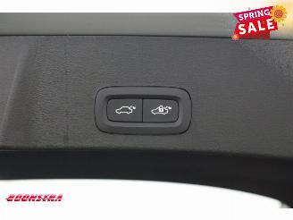 Volvo XC40 2.0 B3 Core LED Leder Apple/Android Camera SHZ LRHZ 9.766 km! picture 29