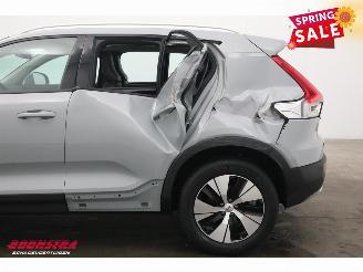 Volvo XC40 2.0 B3 Core LED Leder Apple/Android Camera SHZ LRHZ 9.766 km! picture 5