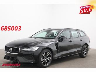 krockskadad bil auto Volvo V-60 B4 Core LED ACC Leder Apple/Android Camera LRHZ SHZ 2.234 km! 2025/12