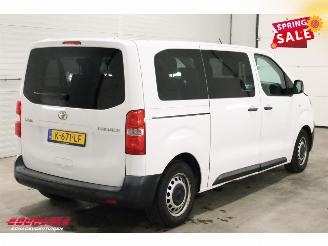 Toyota Proace 1.5 D-4D 9-Pers. Navigator Medium Navi Airco Cruise PDC picture 3