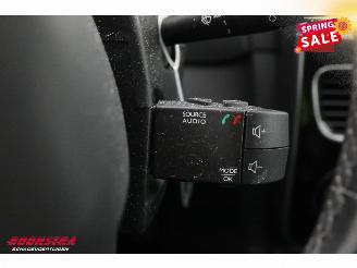 Renault Clio Estate 1.5 dCi Intens Navi Clima Cruise PDC picture 13