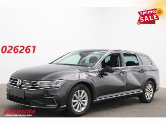 Schadeauto Volkswagen Passat Variant 1.4 TSI PHEV GTE Business LED ACC ErgoComf. SHZ Camera 2022/12