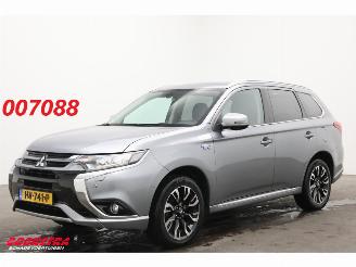 begagnad bil auto Mitsubishi Outlander 2.0 PHEV Executive Edition 4X4 Navi Clima Cruise Camera SHZ PDC AHK 2015/12
