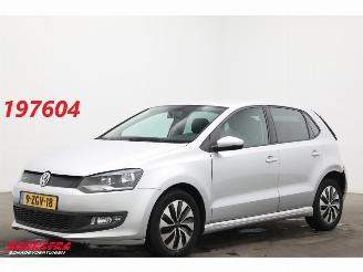 krockskadad bil auto Volkswagen Polo 1.4 TDI BlueMotion 5-DRS Navi Airco Cruise AHK 2015/1