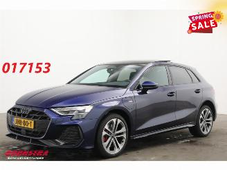 Voiture accidenté Audi A3 Sportback 45 TFSI e S-Line Pano Matrix ACC Virtual Apple/Android Camera SHZ 5.017 km! 2025/10