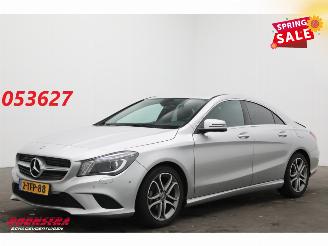 krockskadad bil auto Mercedes Cla-klasse 180 BlueEFF. Ambition BiXenon Navi Airco Cruise AHK 2014/1