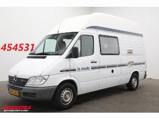 Vaurioauto  campers La Strada  Regent L 316 CDI Aut. Luifel Cruise PDC AHK 168.475 km! 2002/10
