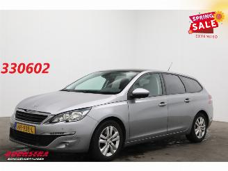 uszkodzony samochody osobowe Peugeot 308 SW 1.6 BlueHDI Executive Pack Pano Navi Clima Cruise Camera PDC AHK 2015/12