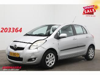 Schadeauto Daihatsu Charade ~ Toyota Yaris 1.3 City Airco LMV 136.709 km! 2012/5