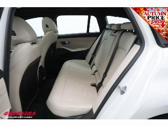 BMW 3-serie Touring 330e M-Sport Pano LED ACC H/K Memory 360° AHK picture 17
