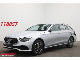 Vaurioauto  passenger cars Mercedes E-klasse Estate 220 d 9G-Tronic Avantg. LED Navi Camera SHZ PDC 2023/6