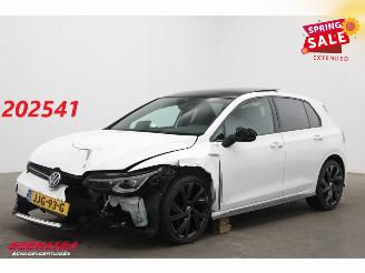 krockskadad bil auto Volkswagen Golf 1.5 eTSI DSG R-Line Pano LED ACC LRHZ SHZ PDC 2022/5