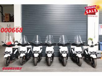 Vrakbiler auto Silence V-50 S02 Low Strength 5.6kWh 7X!! 45 km/h Mail/Post 2021/12
